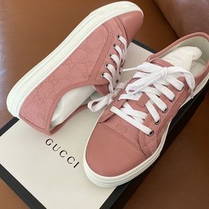 Gucci Women’s Soft Pink Original GG Sneakers Size 37